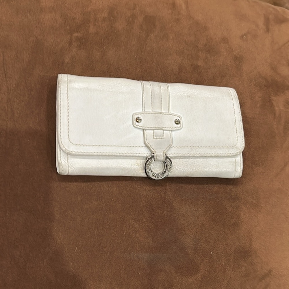 Elegant White Women's Clutch